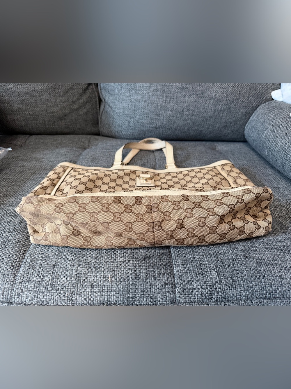 Gucci abbey D ring tote - Picture 5 of 17